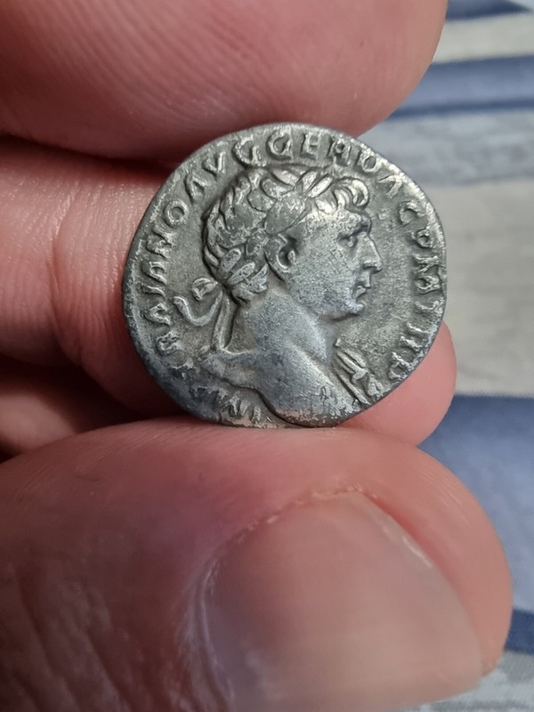 Denier  De Trajan  ( Revers :  Cos V P P S P Q R Optimo Princ)