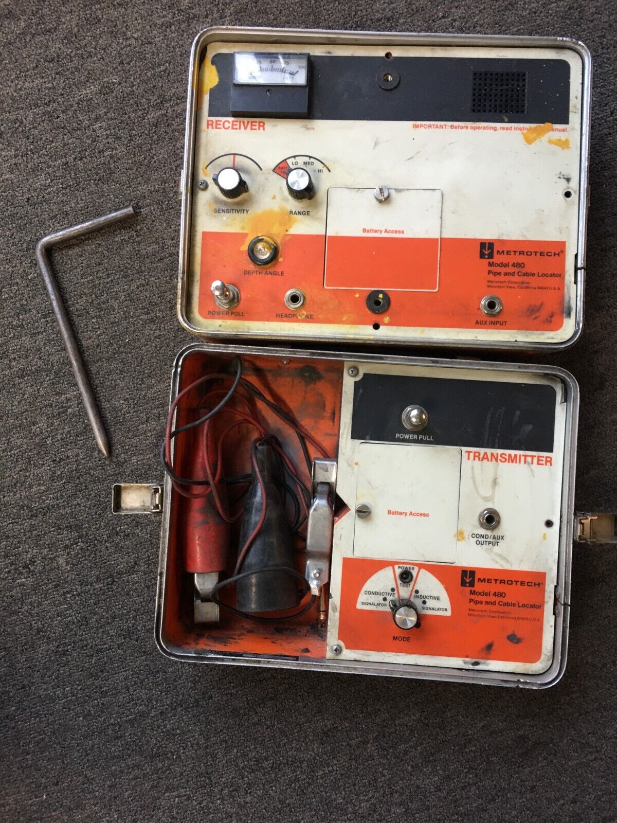 Metrotech Model 480 Pipe and Cable Locator Transmitter Metrotech Model 480 Pipe and Cable Locator Transmitter