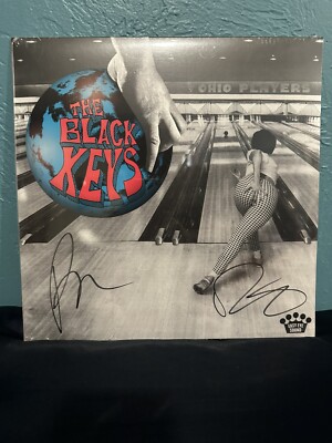 SIGNED THE BLACK KEYS - OHIO PLAYERS VINYL LP IN HAND - AUTOGRAPHED