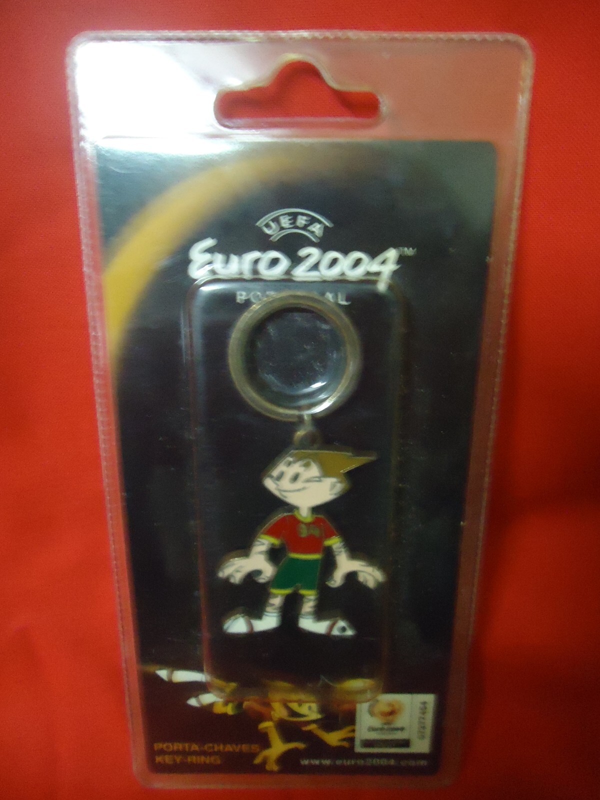 PORTUGAL EURO 2004 SOCCER FOOTBALL KEY CHAIN KEYRING