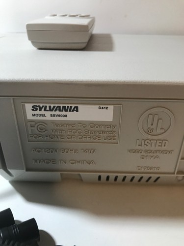 Sylvania SSV6003 4 Head Hi-Fi Stereo VCR VHS Player Video Cassette Remote