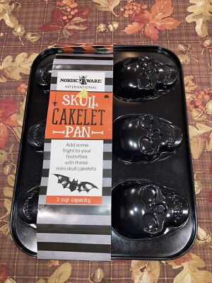 NEW Nordic Ware Haunted Skull Cakelet Pan 3 Cup Capacity Rare Halloween