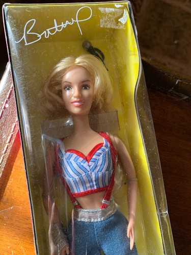 play along BRITNEY SPEARS DOLL pepsi commercial  MIB 2001  Music Oops I Did It