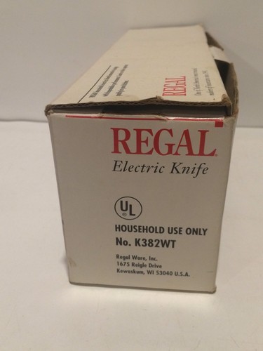 REGAL ELECTRIC KNIFE COMPLETE IN ORIGINAL BOX MODEL NUMBER K382WT