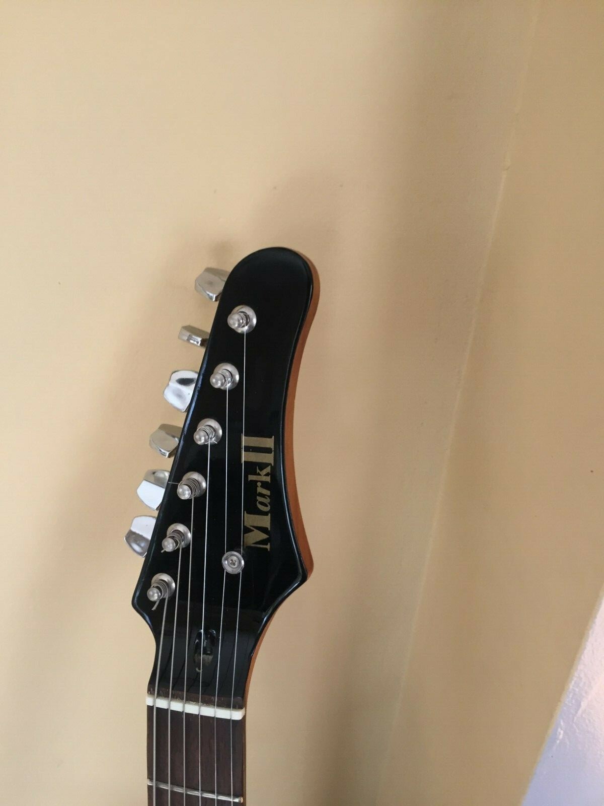 Mark II Electric Guitar M2 Kustom KLA10 Amp & Stand Black Stratocaster