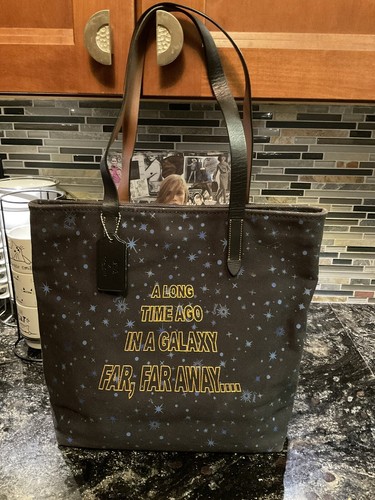 COACH × STAR WARS バッグ Coach X Star Wars Galaxy Starry Scroll Canvas Tote Bag 88038