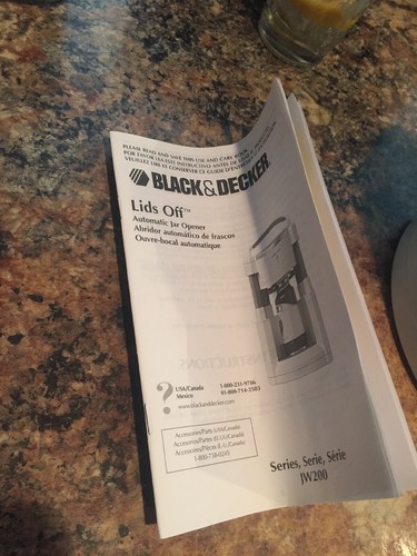 Black + Decker Automatic Jar Opener, Lids off