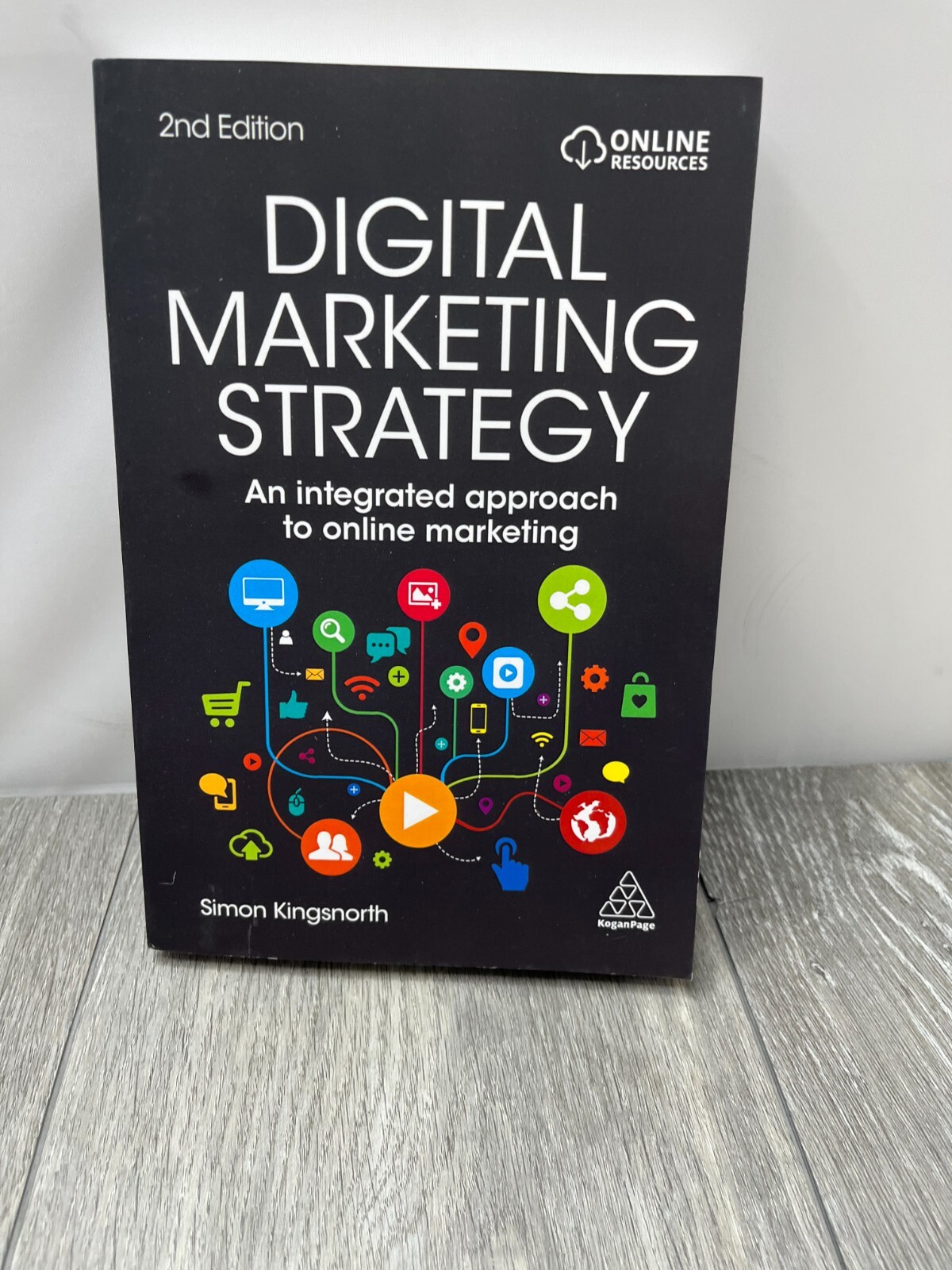 Rekomendasi Buku dan Sumber Bacaan Berkaitan Pemasaran Digital