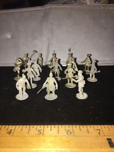 VINTAGE LOT UNPAINTED LEAD METAL SOLDIERS Colonial & Indians Soldiers 15 Pcs