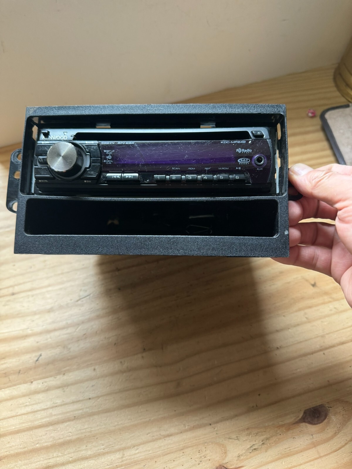 KENWOOD KDC-MP242  Media Player for Car with CD storage & Wire Harness Cables