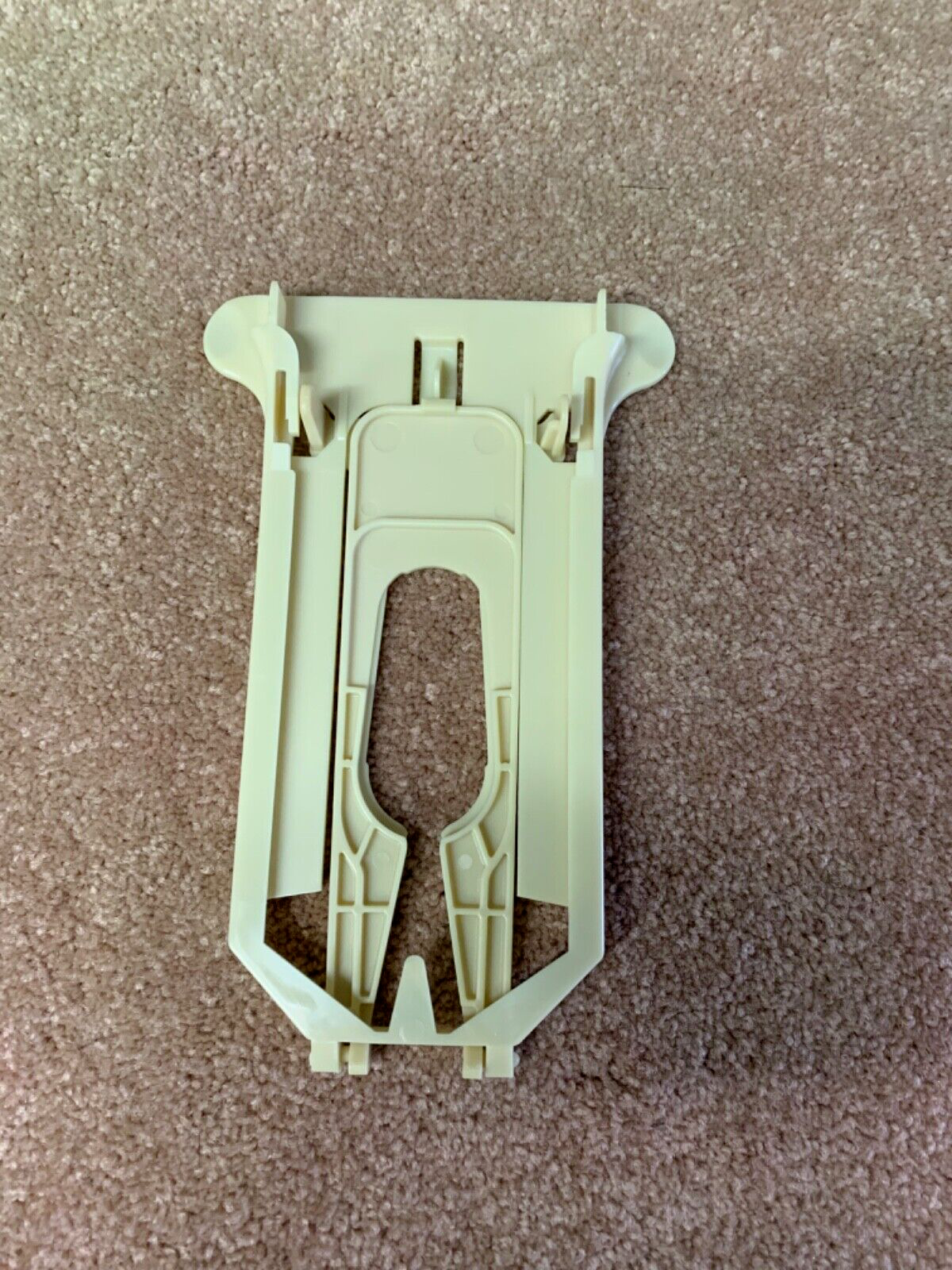 Fits For Oreck Vacuum Type CC Bag Dock Hinge 09-75657-01 440013704