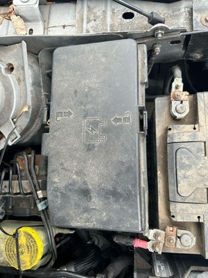 15 CHRYSLER 200 Engine Fuse Relay Box