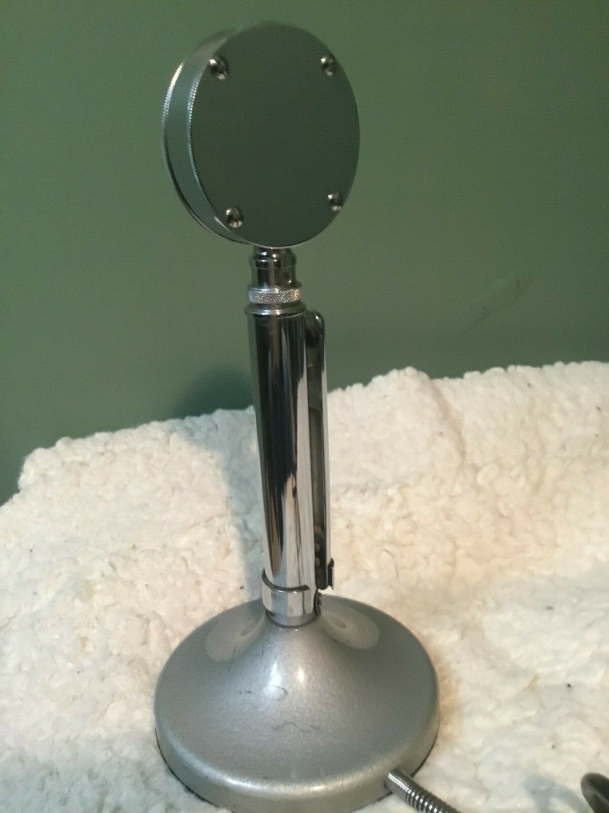 VINTAGE ASTATIC MICROPHONE MODEL D-104 WITH G-STAND FOR C.B. 