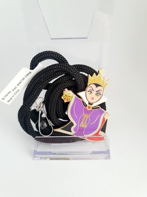 Disney Employee Centre DEC Cast Member Exclusive 100 Years Evil Queen Bolo LE 