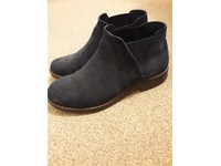 clarks demi beat navy