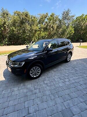 Owner 2019 Volkswagen Tiguan Black AWD Automatic SE