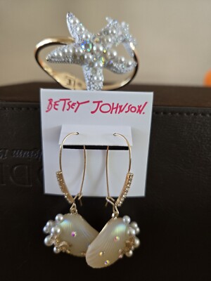New Betsey Johnson Clam Scallop Shell Earrings - Goldtone Pearls Starfish & Brac