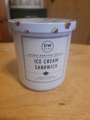 DW HOME ICE CREAM SANDWICH RICHLY SCENTED CANDLE 9.1 OZ.  CANDLE