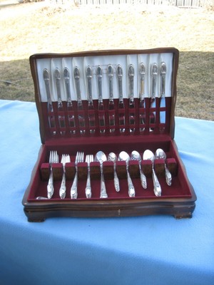 4 Rogers First Love Silver Plated 9-14 Modern Hollow Dinner Knives 1937