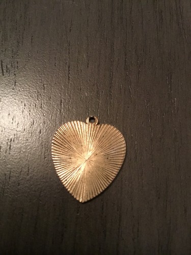 Vintage HEART 1956 NEW YORK “JOYCE” Gold Toned Heart. C44/stm