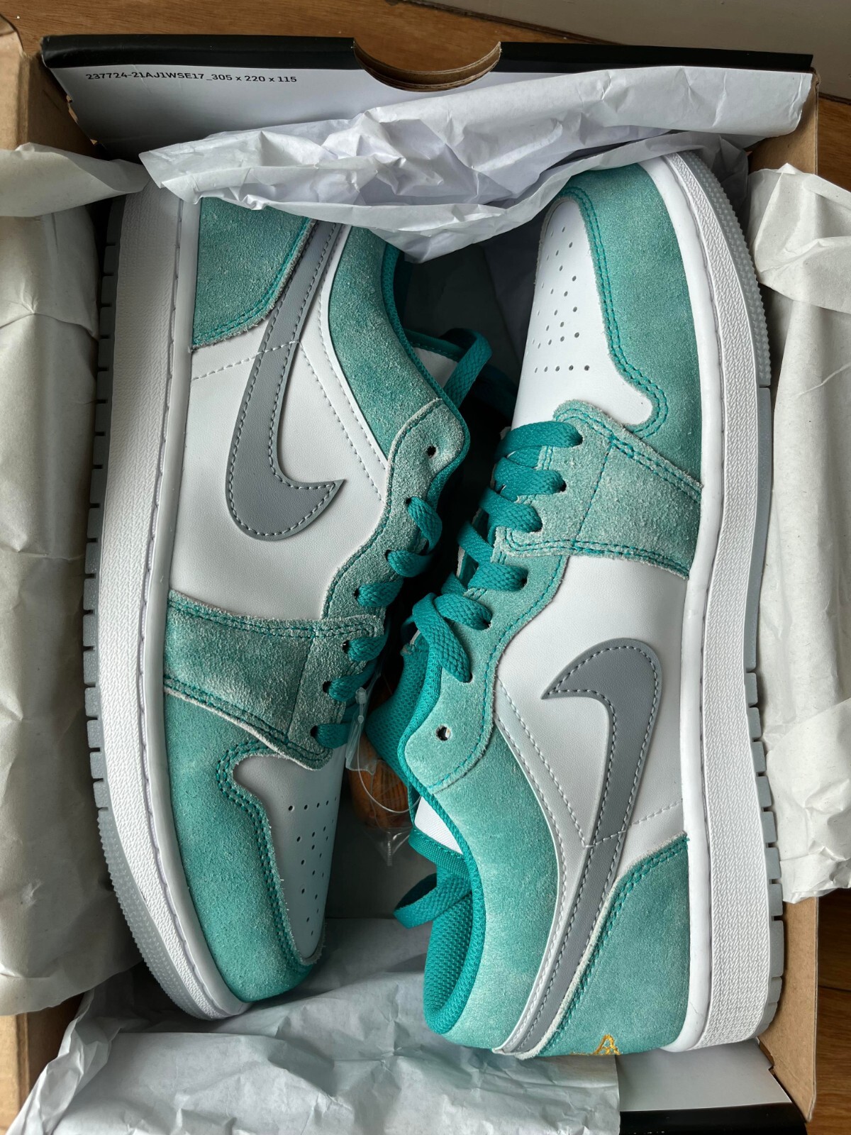 シューズ(男性用) NIKE AIR JORDAN 1 LOW NEW EMERALD 29cm Air Jordan 1 Low SE New Emerald | eBay
