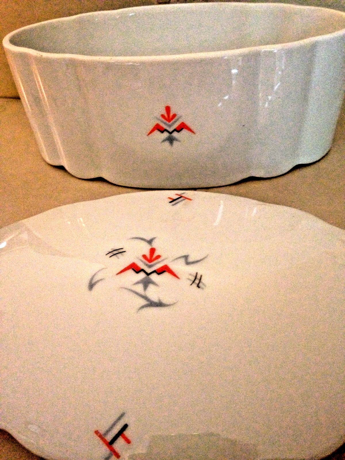 VANITY DISH WITH LID WHITE CHINA WITH ORANGE, GRAY & BLACK DESIGN SIZE 7.25X4.5