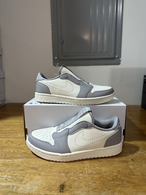 Womens Szs 6.5/Mens 5-Nike Air Jordan 1 Retro Low Slip On Atmosphere AV3915-005