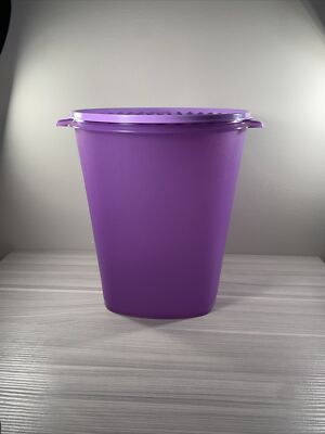 New! Tupperware 1538 Jumbo Servalier Canister 2.5 Gal 40 Cup Purple