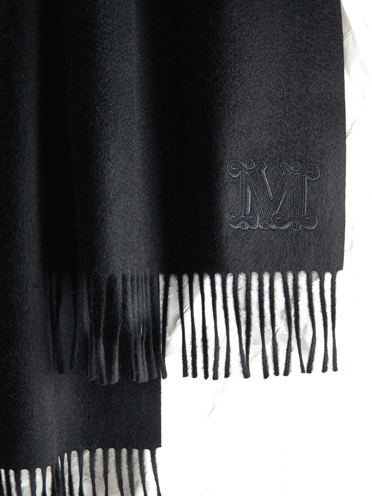 【関税&送料込】Max Mara Wsdalia Scarf In Cashmere Fringed cashmere stole, beige shaded | 