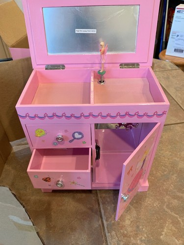Mele & Co. Krista Girl's Musical Ballerina Upright Jewelry Box Castles/Fairy