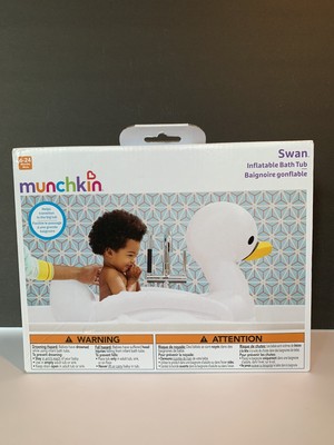munchkin swan tub