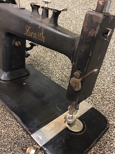 Zenith Singers Clone Vintage Sewing Machine
