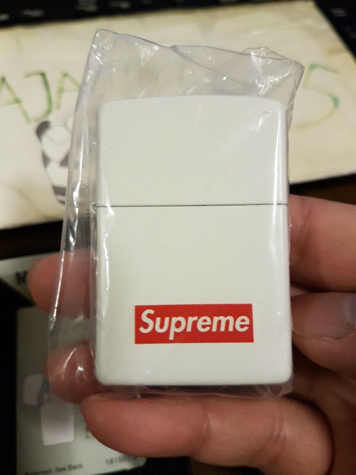 Supreme Zippo White Red Box Logo Lighter NEW FW 12 | eBay Supreme Zippo White Red Box Logo Lighter NEW FW 12 | eBay