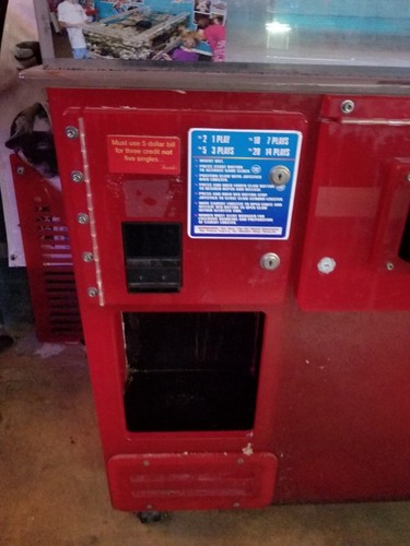 The Love Maine Lobster Vending Machine