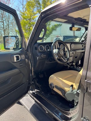 image 6 of interior
