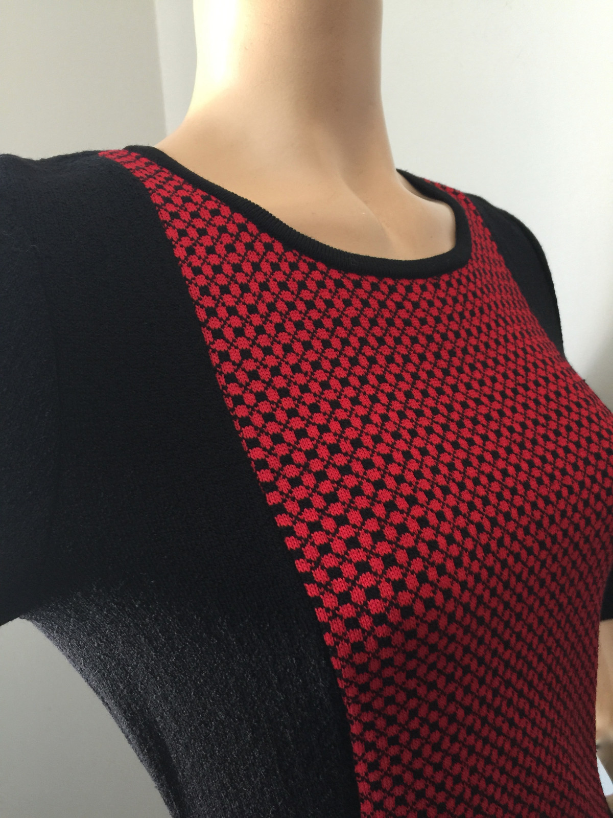 Pre-owned St John Knit 6 Womens Dress Red Firefox & Black Color Block Wool Rayon