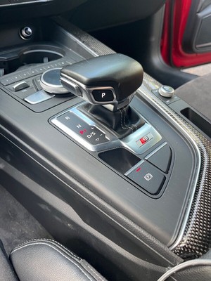 image 8 of interior