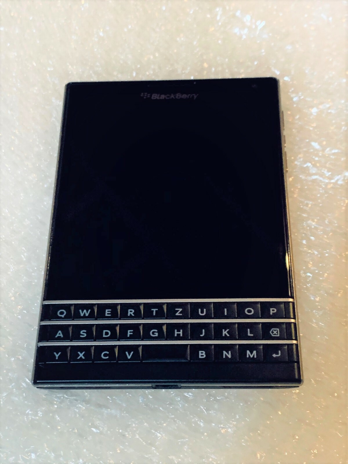 BlackBerry Passport - 32GB - Black (Unlocked) + --ON SALE