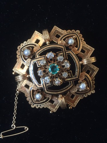 19th Century 18K Yellow Gold And Diamond Pearls Brooch With Black Enamel