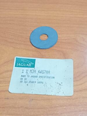 Jaguar Reservoir seal  MJA4467AA  part  Xk8 Coupe/convertible 1997 - 2006