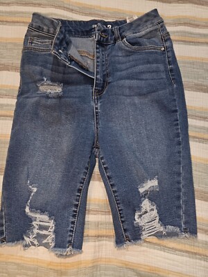 Refuge Columbia jean shorts SUPER CUTE Size 7