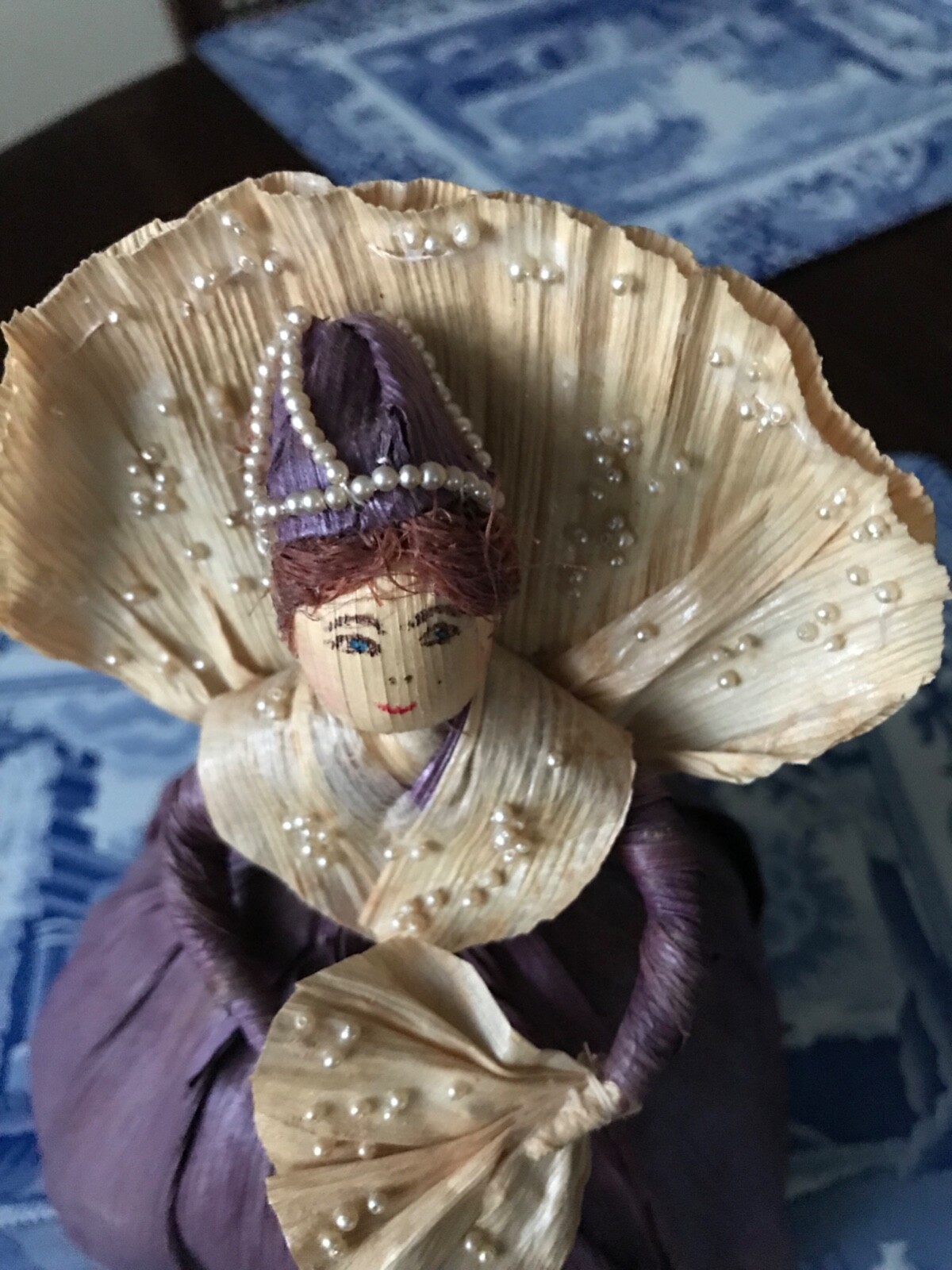 Primitive corn husk folk art doll vintage handmade Colonial craft