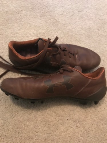 2017 USED TEAM ISSUED NOTRE DAME FOOTBALL UNDER ARMOUR KNUTE ROCKNE  CLEATS 13