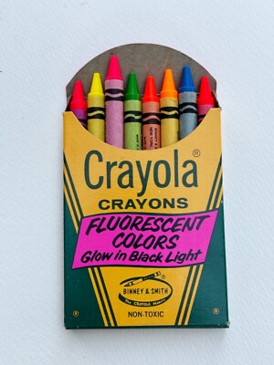 Vintage Crayola Fluorescent Crayons Binney & Smith 8 Count RARE