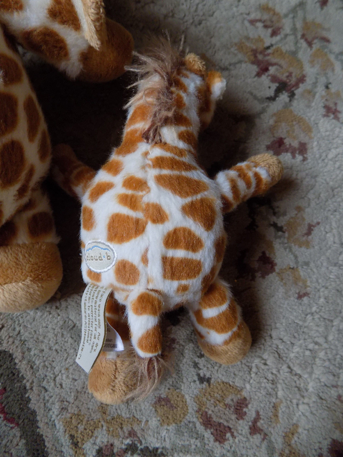 Lot Cloud B Gentle Giraffe Sound Machine Travel Baby Soother Plush Toy & Rattle