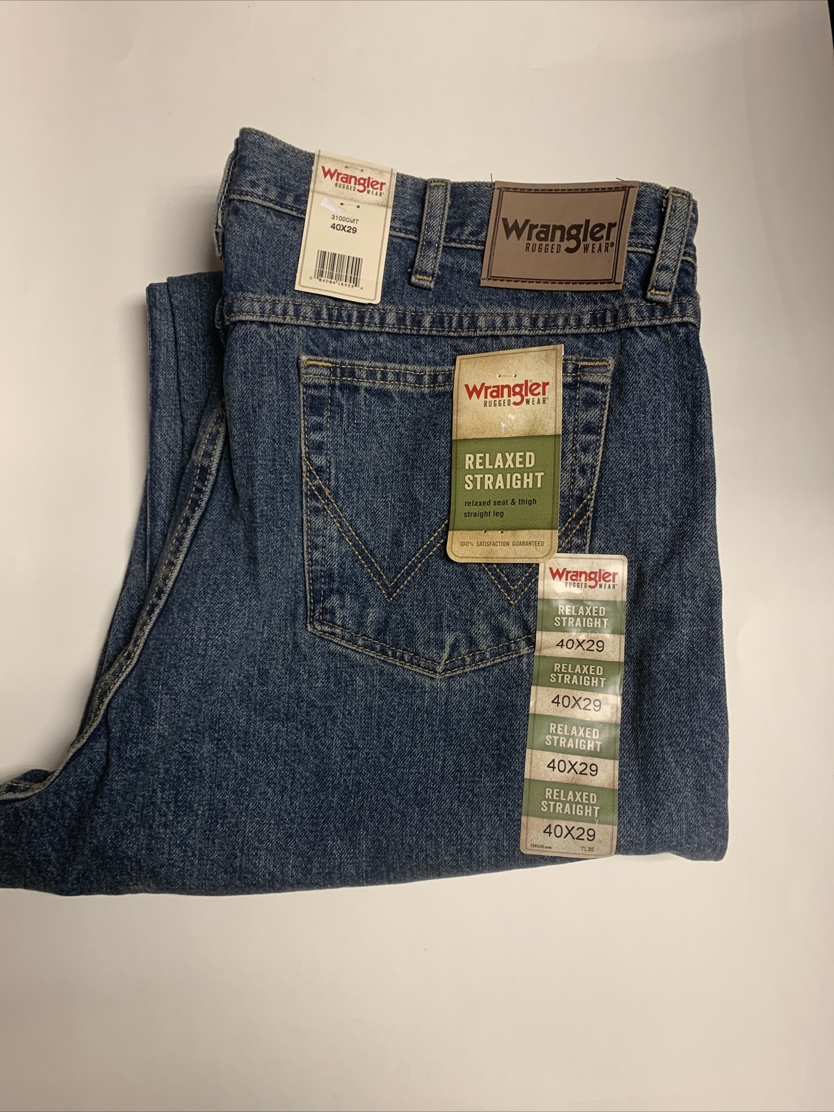 Джинсы NEW Wrangler Rugged Wear Relaxed 
