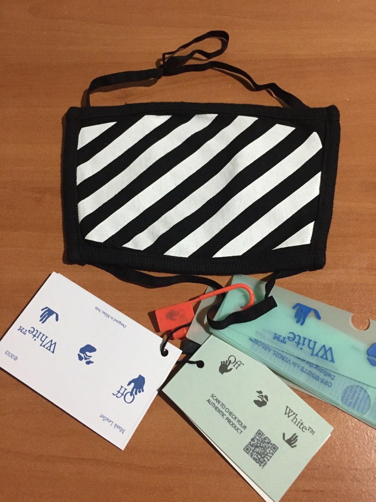 New OFF-WHITE OW Diagonal Stripe Face Mask Black White 100