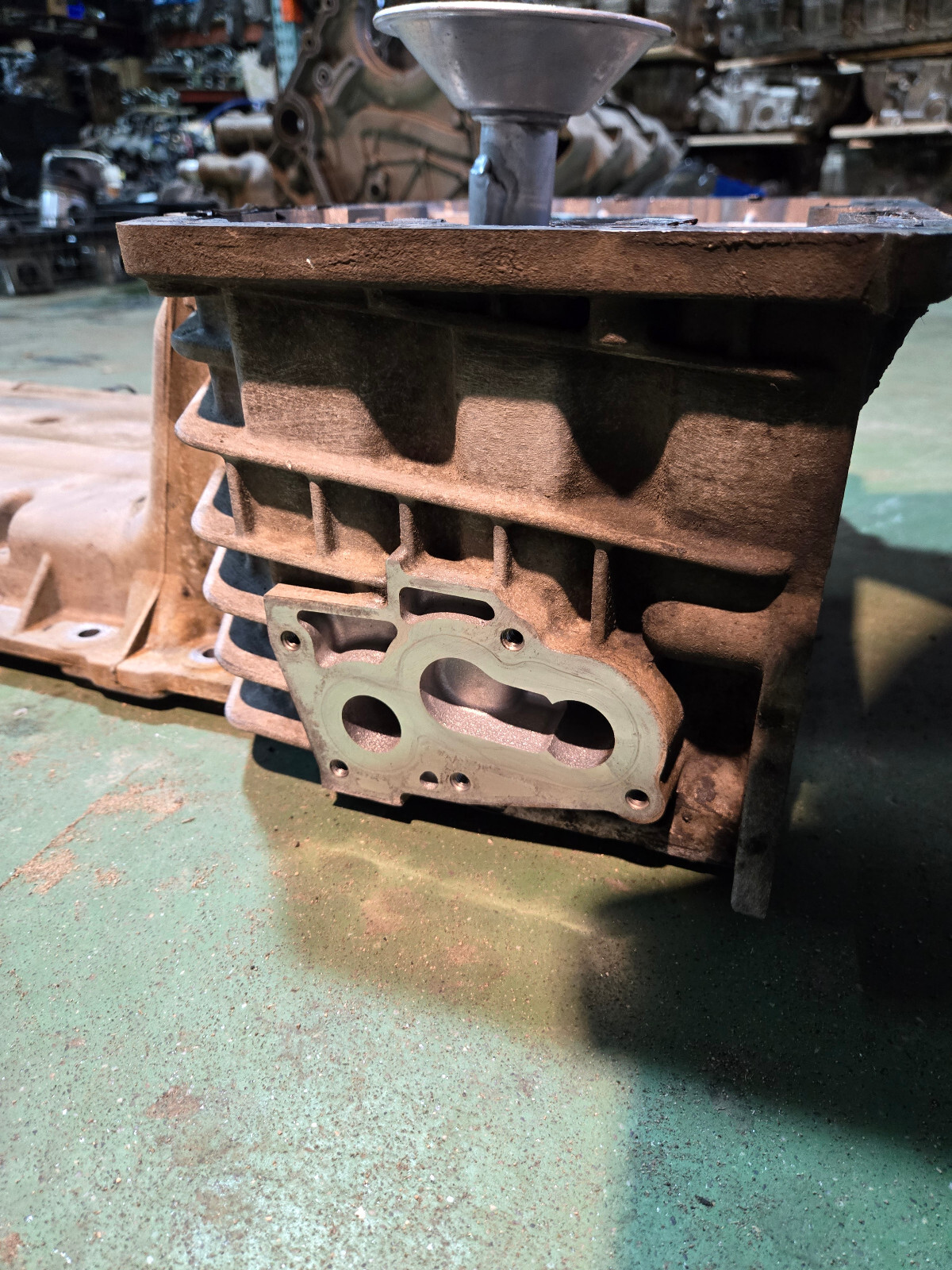 6.7L Powerstroke Upper Oil Pan DC3Q-6676-AC - Picture 6 of 11