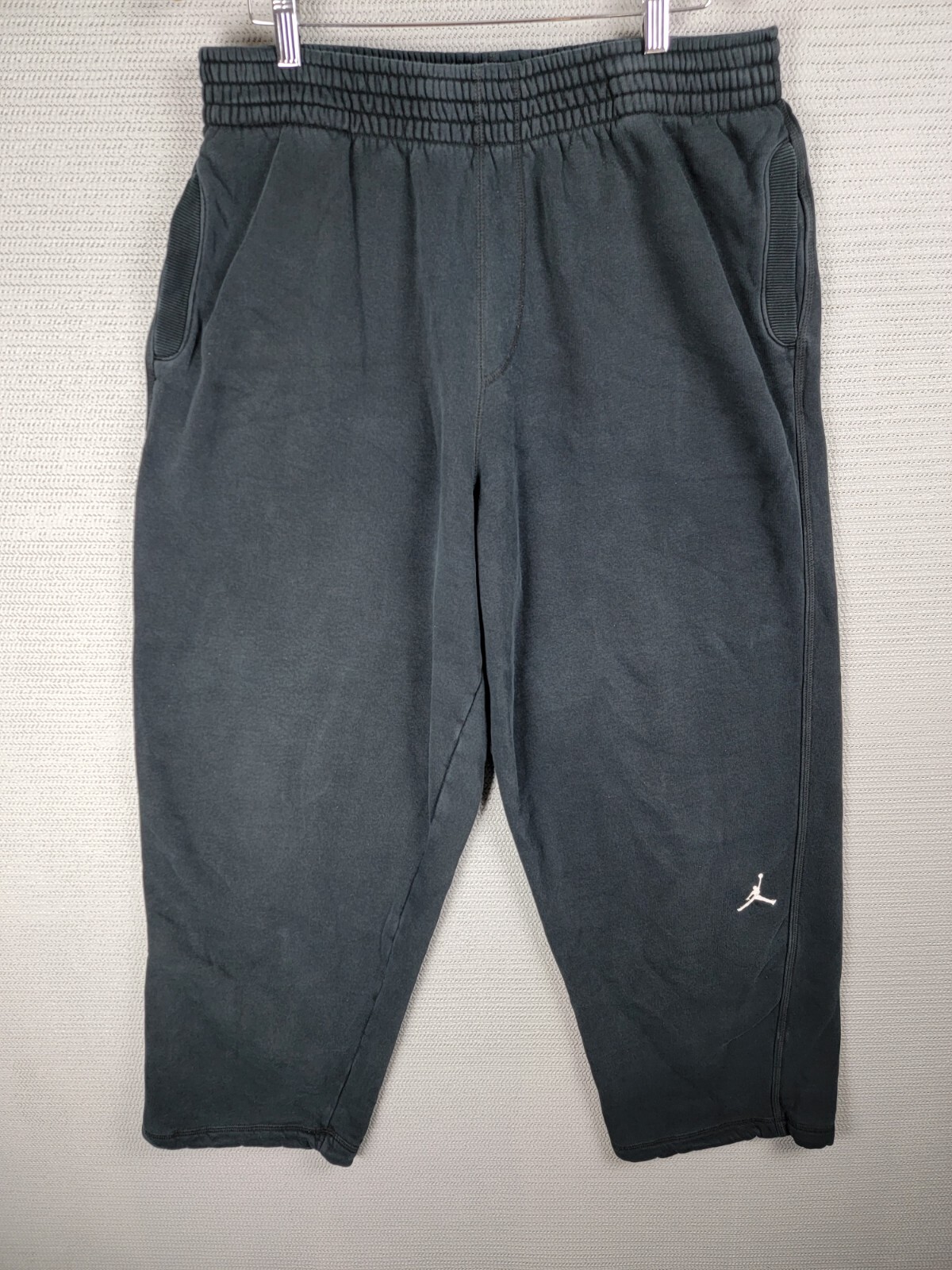 Nike Jordan sweatpants size XXL baggy 32 X 29 cotton blend Nike Jordan sweatpants size XXL baggy 32 X 29 cotton blend