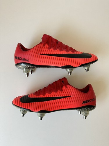 Nike Classics Mercurial F.G. LDV セット Nike Classics Mercurial F.G. LDV セット Nike Classics